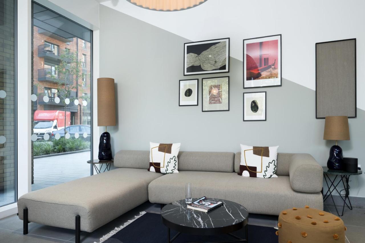 Modern Studios And Apartments At Barking Wharf In London Exterior photo